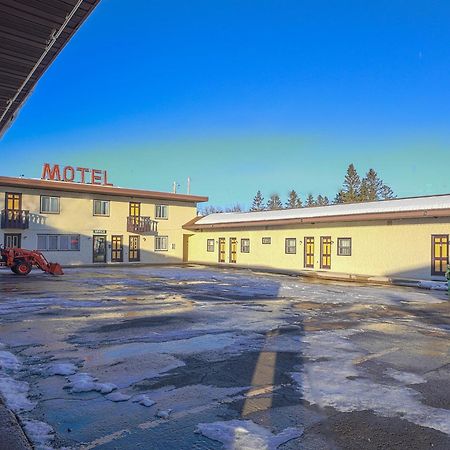 Love Hotels Silver Street By Oyo At Hurley Wi Экстерьер фото